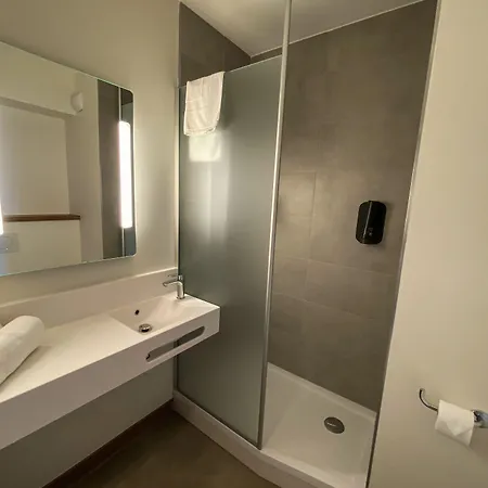 A71-a75 La Meridienne Hotel 3*