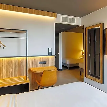 A71-a75 La Meridienne Hotel