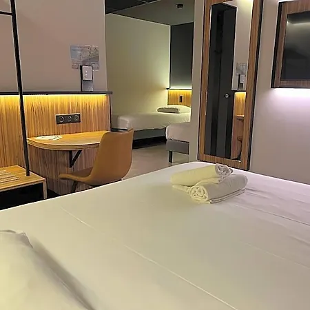 A71-a75 La Meridienne Hotel